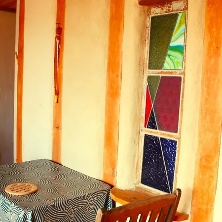 Pensión Jolie Avec Cuisine *